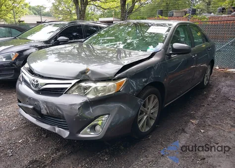 2012 Toyota Camry Xle z USA, uszkodzony, nr VIN 4T4BF1FK4CR175808